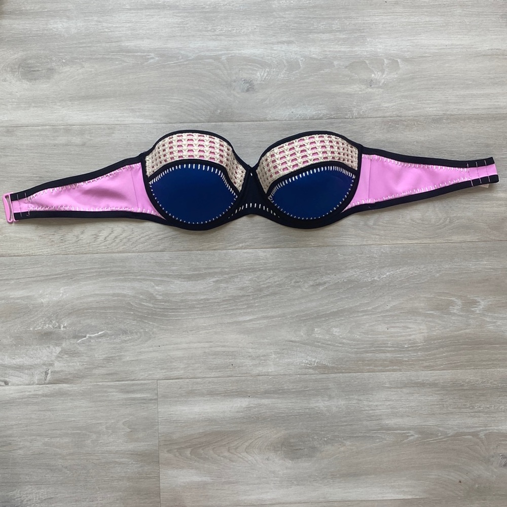Victoria’s Secret bikini top. Blue and pink 36D. Like new